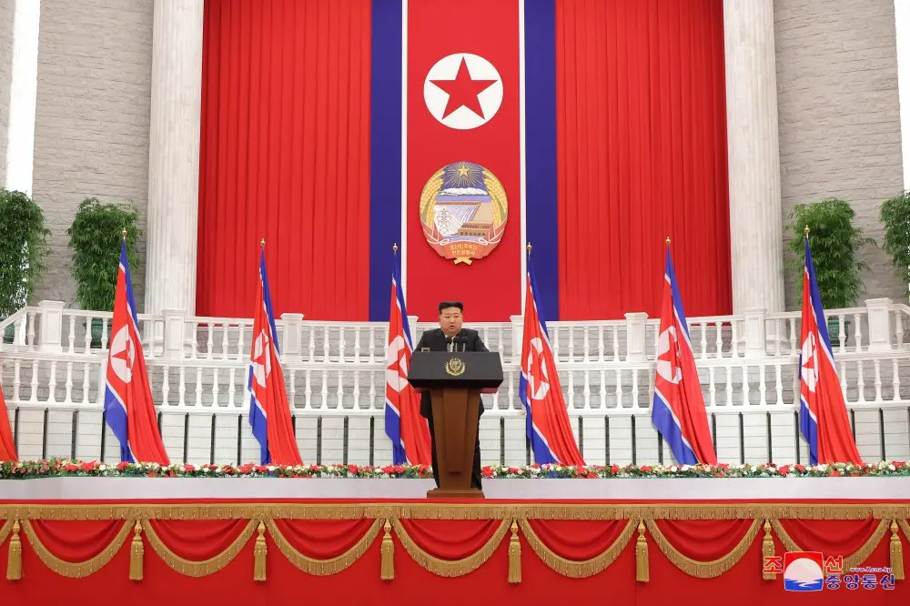金正恩亮相朝鲜国庆活动，打破“缺席传闻”