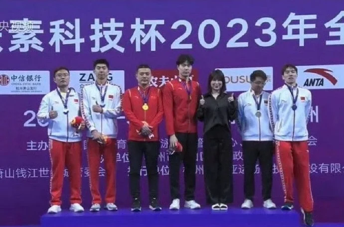 奥运冠军覃海洋被曝孕期出轨,录亲密视频威胁未婚妻