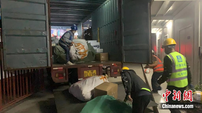 香港落马洲河套项目里的“办法哥”：争分夺秒备物资