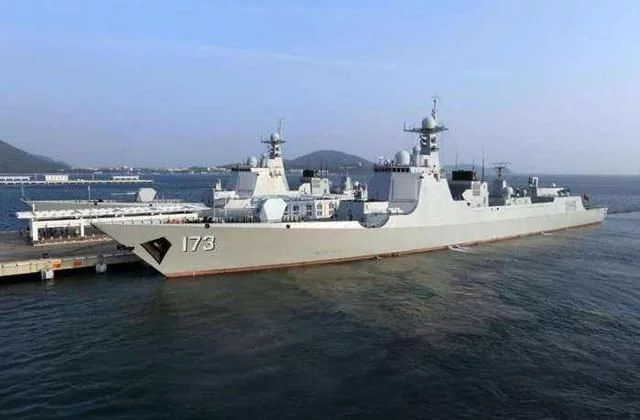 风水轮流转，俄媒建议俄方向中国求助，采购中国军舰并点名了052D