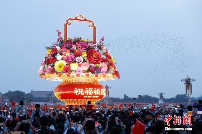 国庆假期4.22亿人次出游 露营蹿红 反向旅游上热搜