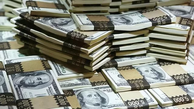 伊朗百万桶石油来华，美国忙找中国谈判，失败就制裁