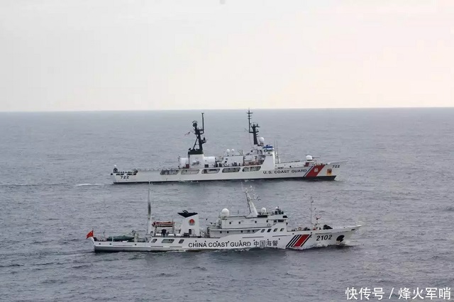 大批海警船抵近中业岛2海里处，菲律宾：这里就快要被中国接管了
