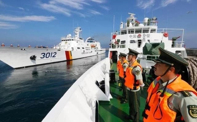 中国海警收到最新指令，侵犯南海东海黄海就逮捕，看谁敢以身试法