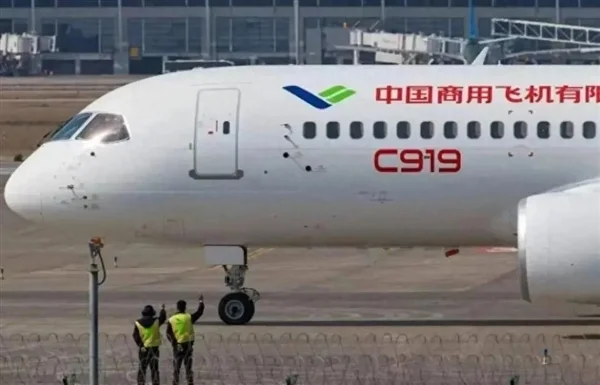 国产大飞机C919第一次出国